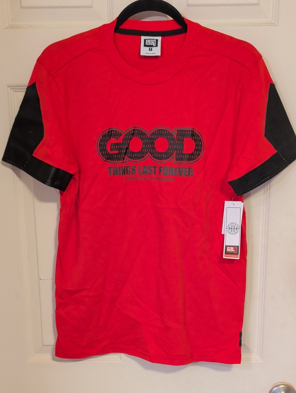 NWT Men's GTL4 Good Things Last Forever Red Mesh Sleeve Graphic T-Shirt Size S